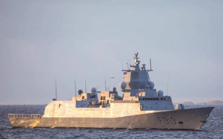 Ατύχημα με τάνκερ και φρεγάτα στη Νορβηγία με επτά τραυματίες -Εγκαταλείπουν το πολεμικό πλοίο τα 137 μέλη